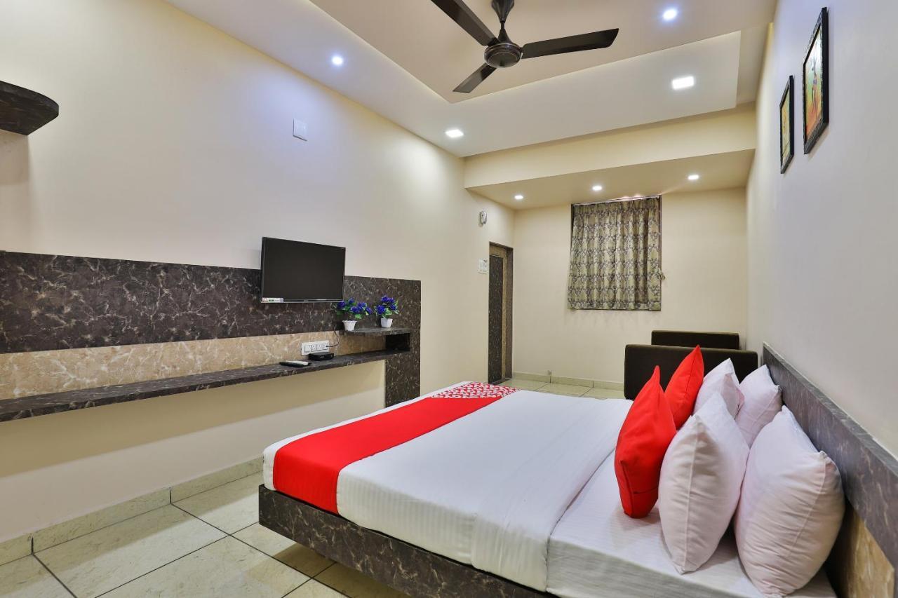 Oyo 26621 Hotel Tulsi Residency Jāmnagar Esterno foto